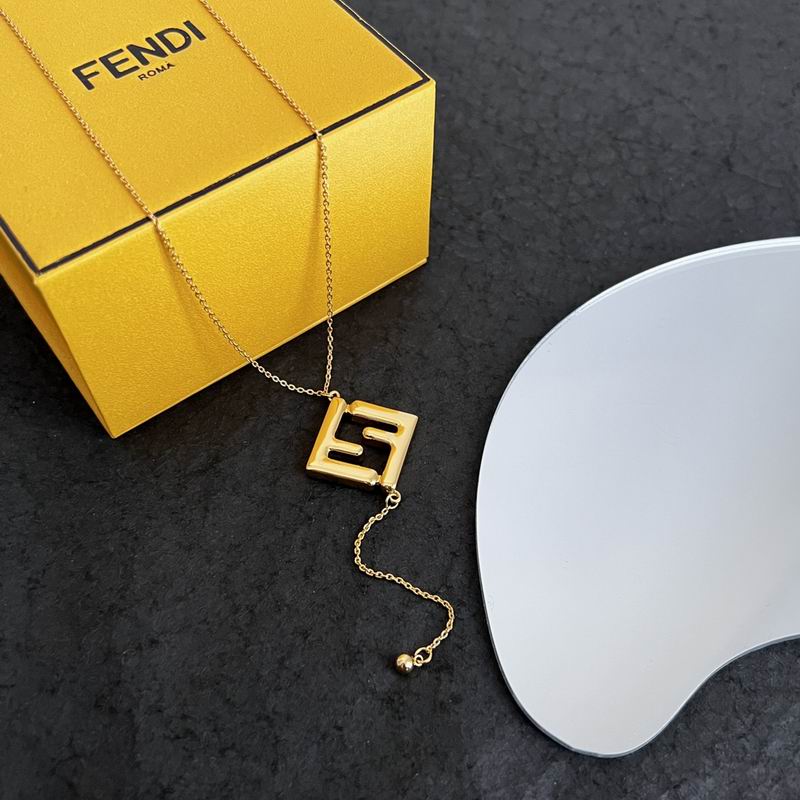Fendi necklace 05lyx46